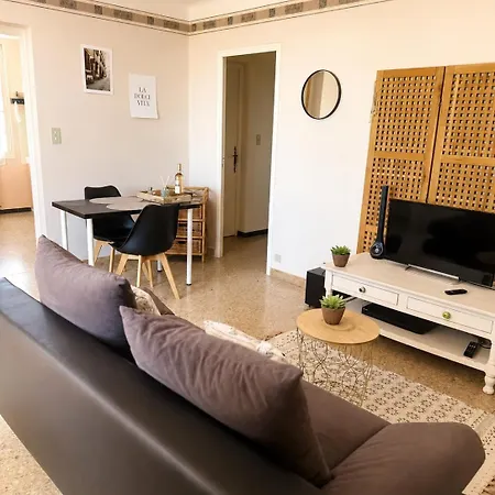 T2 Lumineux Avec Balcon Et Vue Degagee - Cote Olivier *